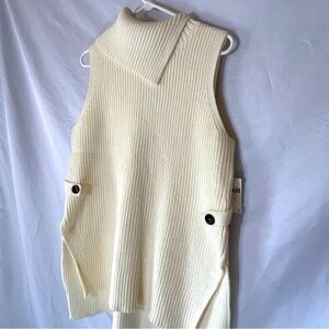 Anthropologie - Ivory Sleeve-less Oversized, High-Low Sweater. Women’s size M